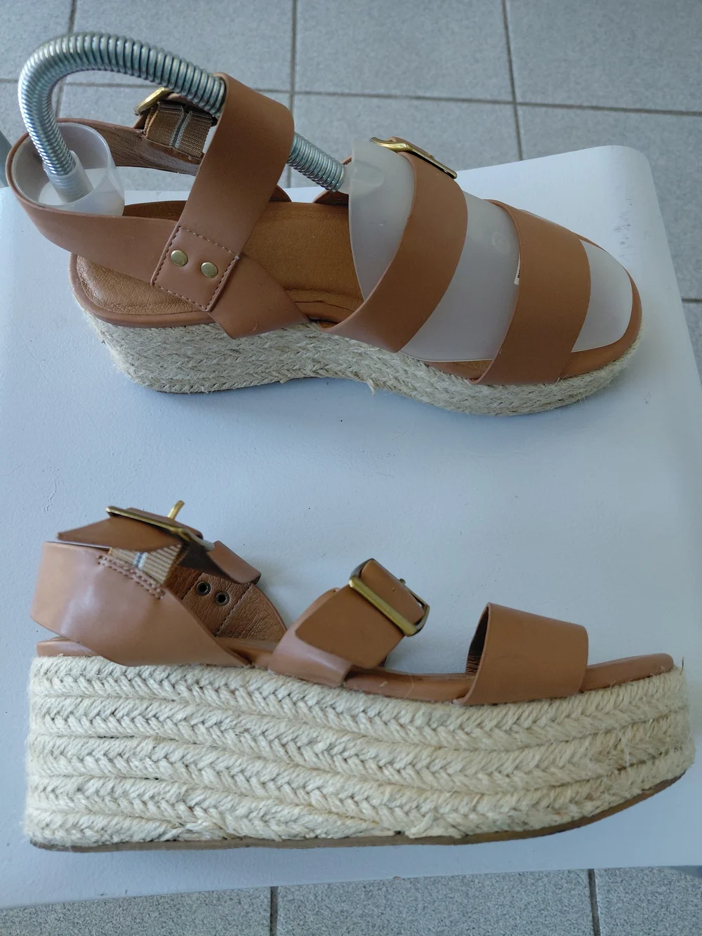 Urban Outfitters Tan Platform Espadrille Wedge Sandals, Size 6